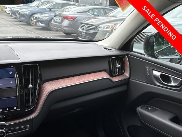 Certified 2024 Volvo XC60 B5 Plus w/ Protection Package Premier AWD/4WD image 23