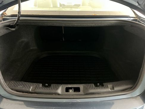 Used 2018 Ford Taurus Limited image 43