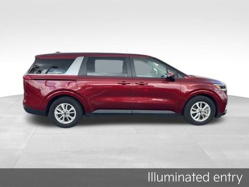 Certified 2024 Kia Carnival LX image 9