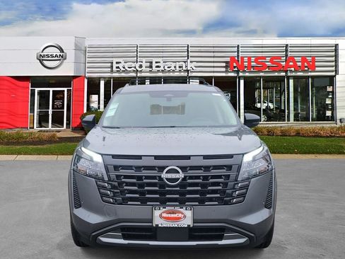 New 2026 Nissan Pathfinder Platinum AWD/4WD image 2