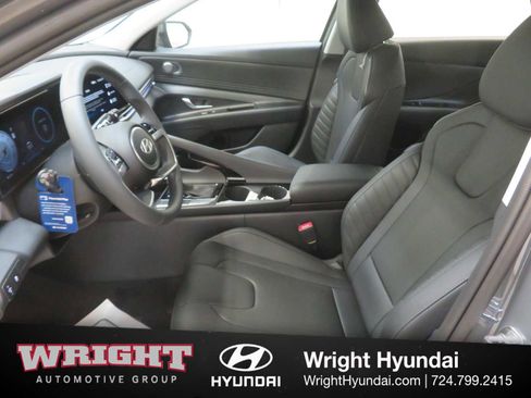 New 2026 Hyundai Elantra Limited FWD image 12