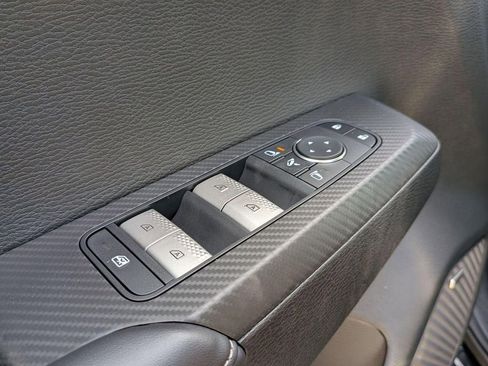 New 2026 Mitsubishi Outlander SE AWD/4WD image 12