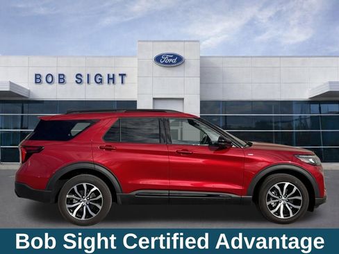 Used 2025 Ford Explorer ST-Line image 4