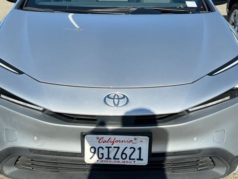Used 2023 Toyota Prius LE FWD image 12