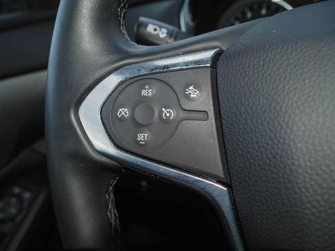 Certified 2023 Chevrolet Traverse LT FWD image 29