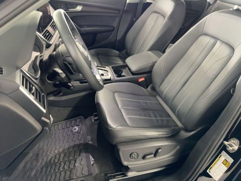 Certified 2023 Audi Q5 2.0T Premium w/ Convenience Package image 5