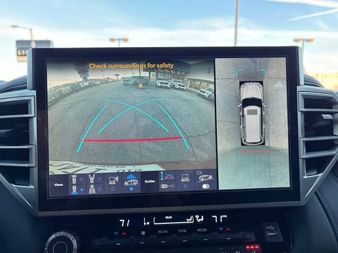 Used 2025 Toyota Sequoia Platinum image 31