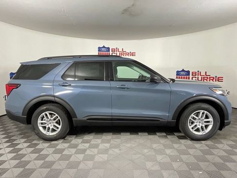 New 2026 Ford Explorer Active RWD image 2
