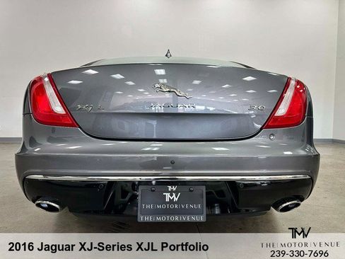 Used 2016 Jaguar XJ L Portfolio image 8