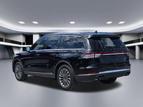 Used 2021 Lincoln Aviator Reserve w/ Equipment Group 201A AWD/4WD image 3