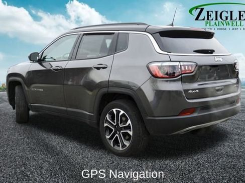 Used 2023 Jeep Compass Limited image 2