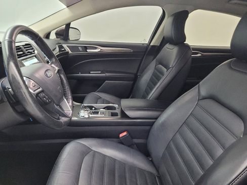 Used 2018 Ford Fusion SE w/ Fusion SE Technology Package AWD/4WD image 17