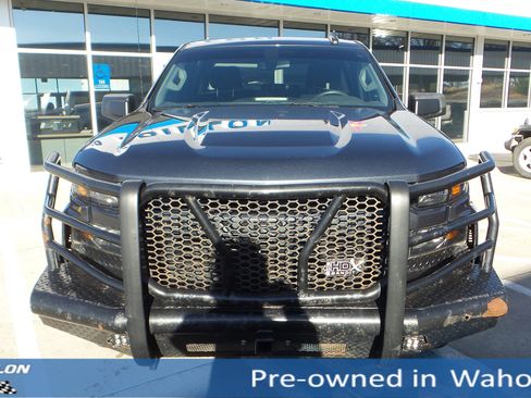 Used 2019 Chevrolet Silverado 1500 Custom w/ Custom Value Package image 8