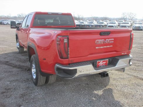 New 2026 GMC Sierra 3500 SLE w/ SLE Value Package image 9