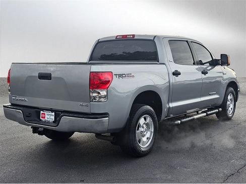 Used 2008 Toyota Tundra 4x4 CrewMax image 5