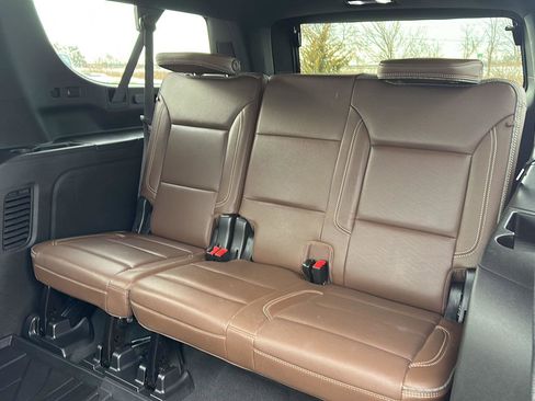 Used 2022 Chevrolet Suburban High Country image 20