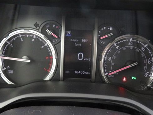 Used 2023 Toyota 4Runner Limited image 31