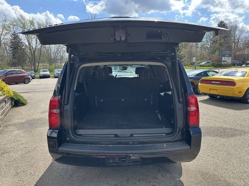 Used 2018 Chevrolet Suburban LT AWD/4WD image 6