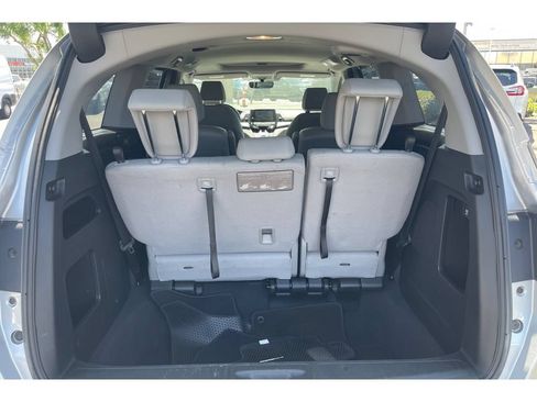 Used 2018 Honda Odyssey EX-L image 17