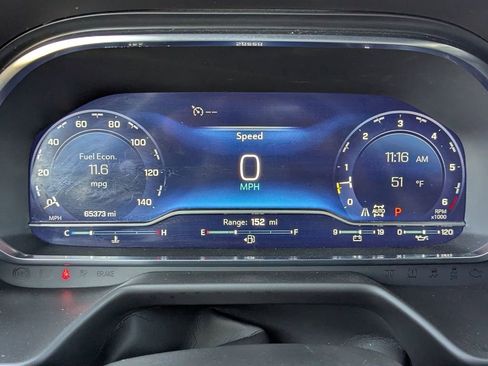 Used 2024 Chevrolet Suburban LT image 30