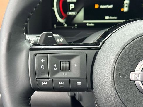 New 2025 Nissan Pathfinder Platinum image 8