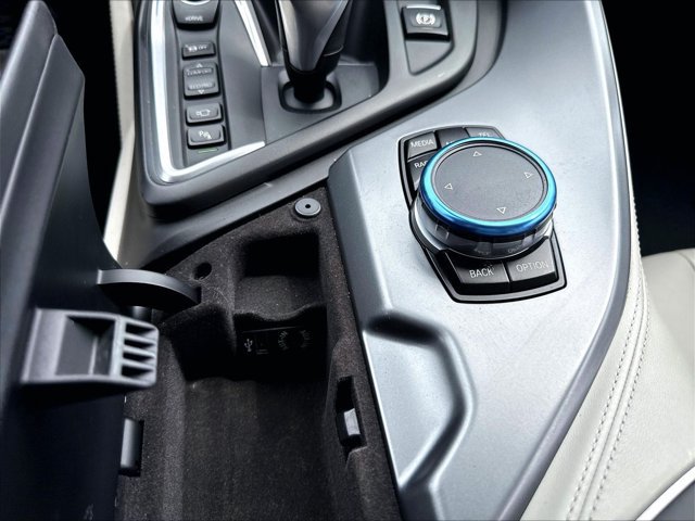 Used 2016 BMW i8 AWD/4WD image 25