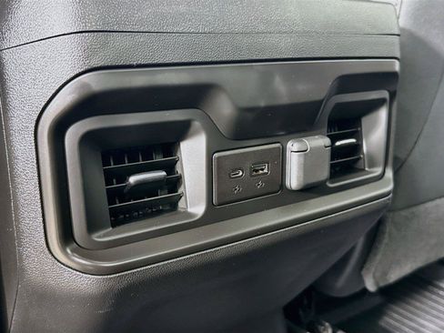 Used 2022 Chevrolet Silverado 1500 RST AWD/4WD image 25