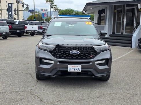 Used 2020 Ford Explorer ST image 2