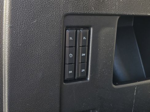 Used 2019 Ford Expedition XLT w/ Equipment Group 202A image 10