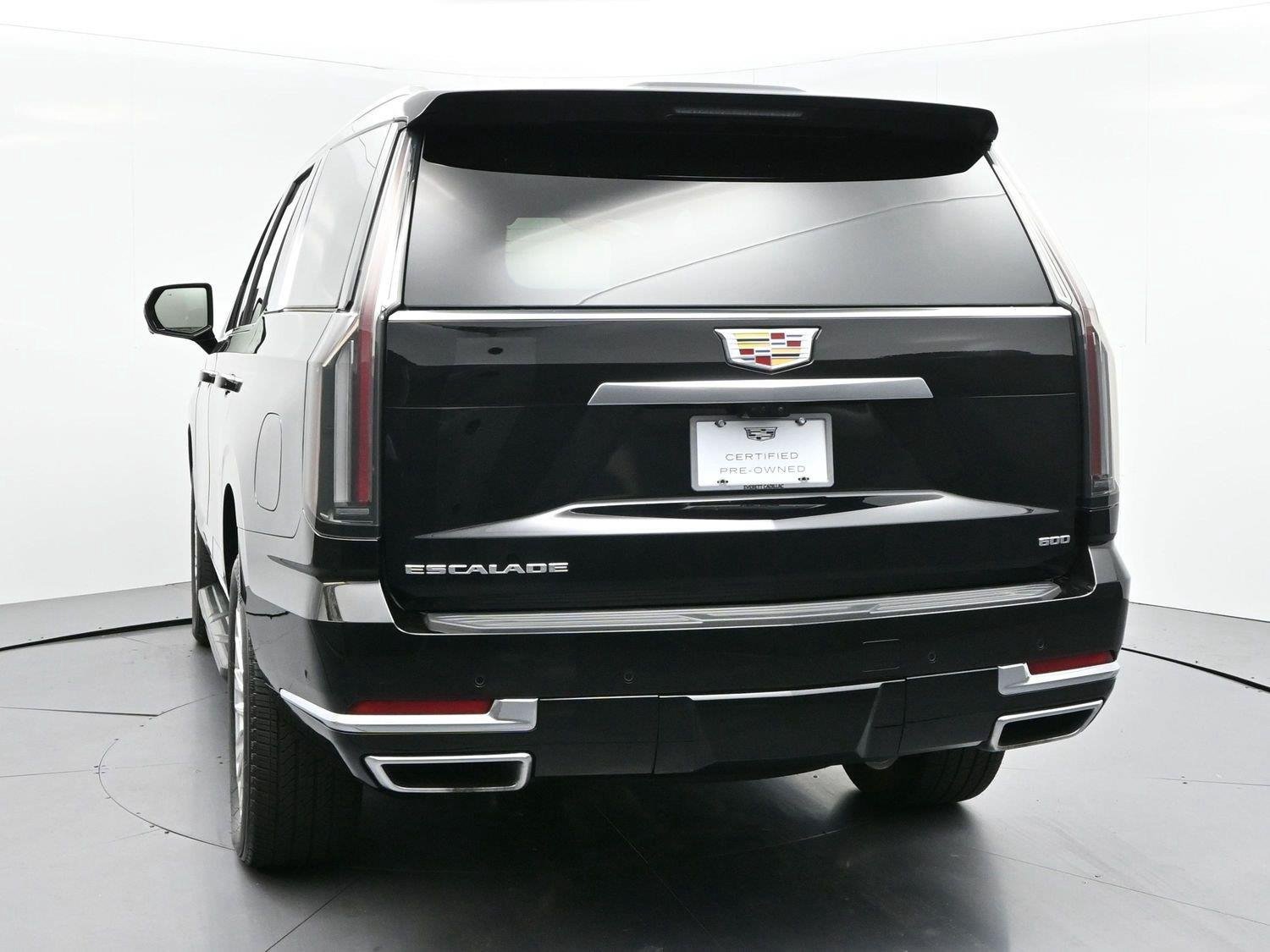 Certified 2025 Cadillac Escalade Premium Luxury AWD/4WD image 6