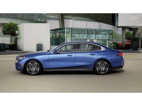 New 2026 BMW 530i xDrive 530i xDrive image 4
