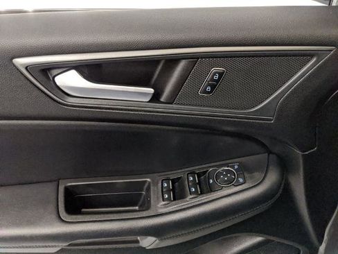 Certified 2024 Ford Edge SE image 21