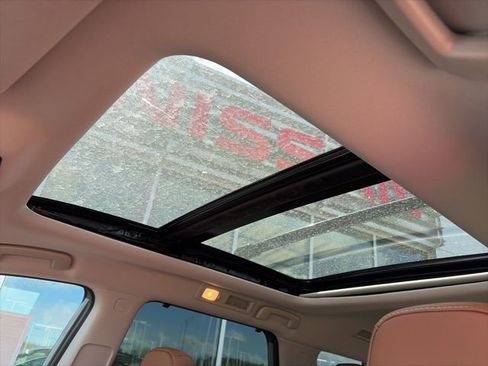 New 2026 Nissan Pathfinder Platinum image 24