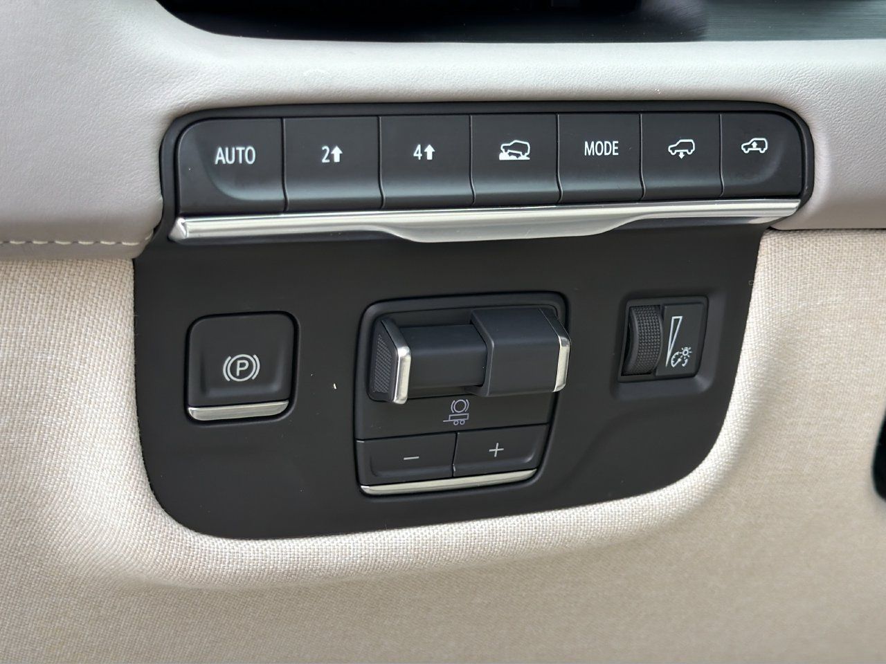 Used 2024 Cadillac Escalade Sport Platinum AWD/4WD image 23