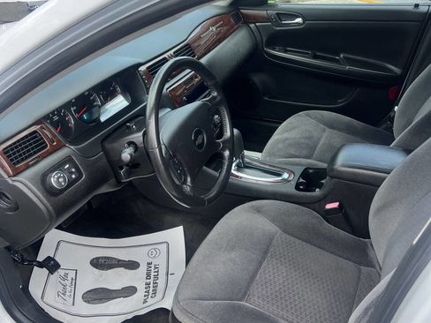 Used 2010 Chevrolet Impala LT image 10