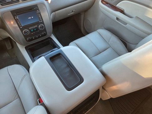 Used 2008 GMC Sierra 3500 SLT image 14