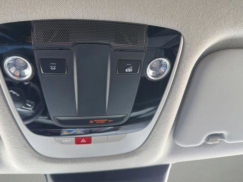 Used 2025 Kia Seltos S image 28