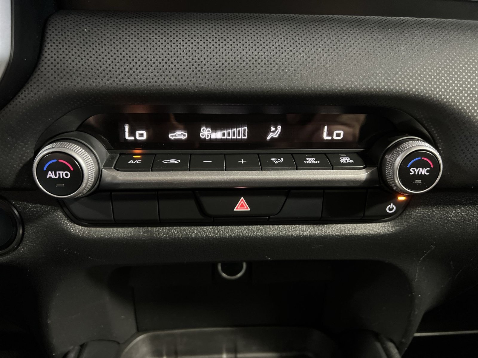 Used 2024 MAZDA CX-50 AWD 2.5 S w/ Weather Package image 18