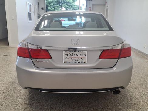 Used 2013 Honda Accord EX image 5