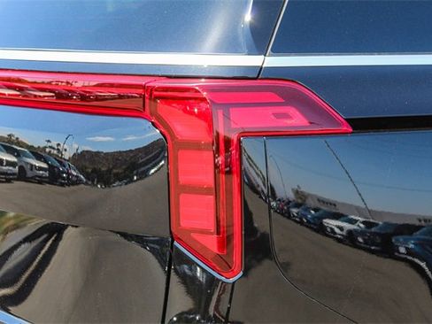 New 2026 Kia Carnival EX image 10