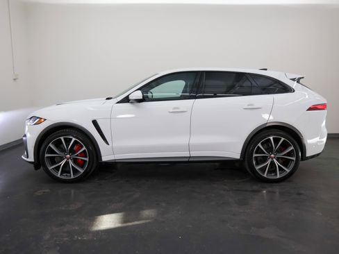 Used 2021 Jaguar F-PACE SVR image 6