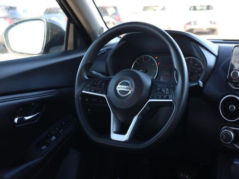 Used 2020 Nissan Sentra S image 9