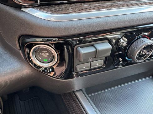New 2026 Chevrolet Silverado 1500 RST w/ Convenience Package II AWD/4WD image 50