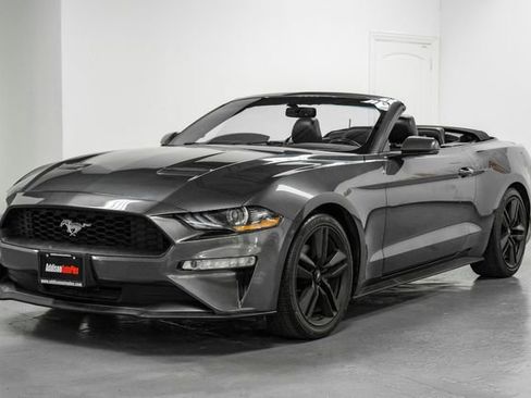 Used 2018 Ford Mustang Premium image 8