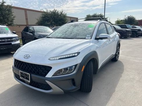 Used 2023 Hyundai Kona Limited FWD image 8