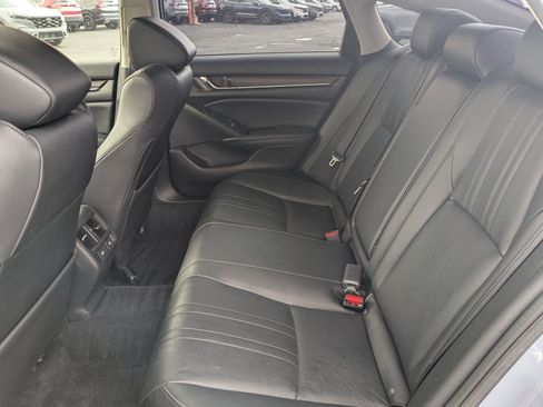 Used 2021 Honda Accord Touring image 34