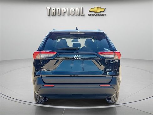 Used 2024 Toyota RAV4 XLE image 4