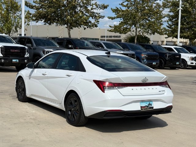 Used 2023 Hyundai Elantra Blue FWD image 6