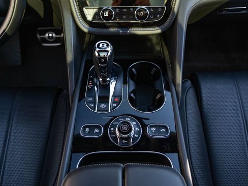 Used 2021 Bentley Bentayga Speed AWD/4WD image 26