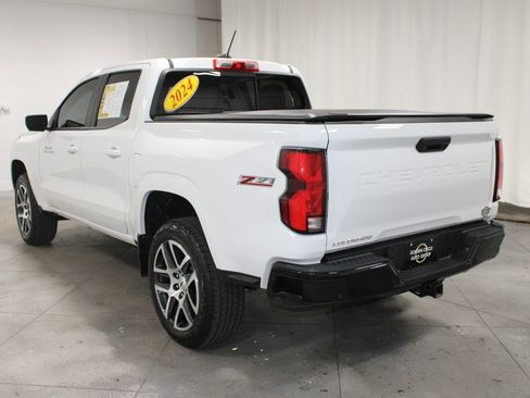 Used 2024 Chevrolet Colorado Z71 w/ Z71 Convenience Package 2 image 7